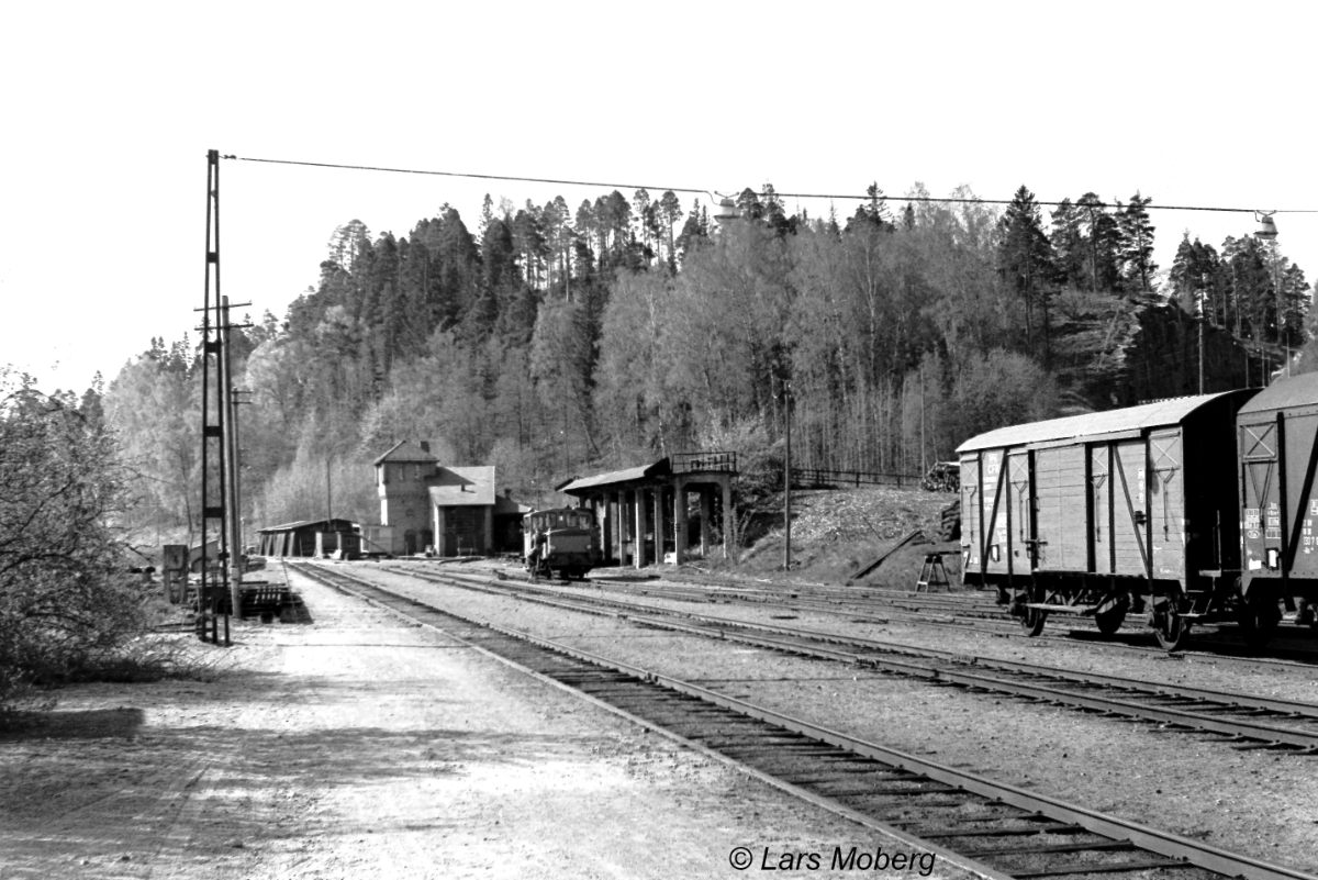 x1152 Z43 200 lokstall Kisa 12-5-72 40.JPG