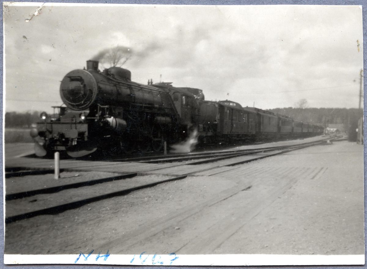 1203 1927 Norsholm foto Järnvägsmuseet JvmKDAJ08026.jpg