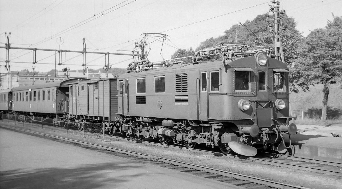 Bs 574 med pt Almedal 50-talet.jpg